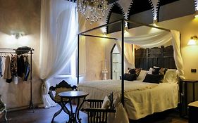 Les Chambres De Amelie B&B