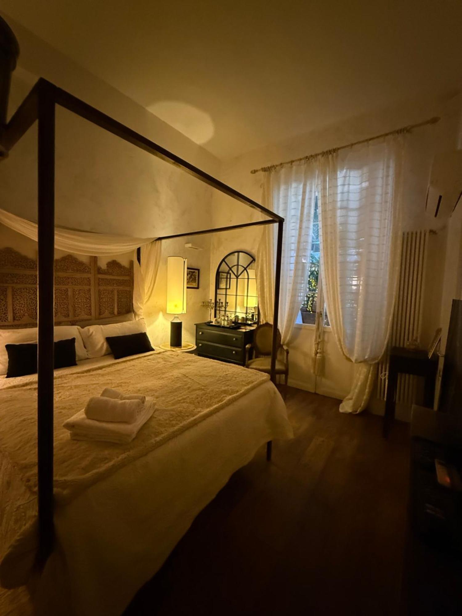 Les Chambres De Amelie B&B Bolonia Zewnętrze zdjęcie